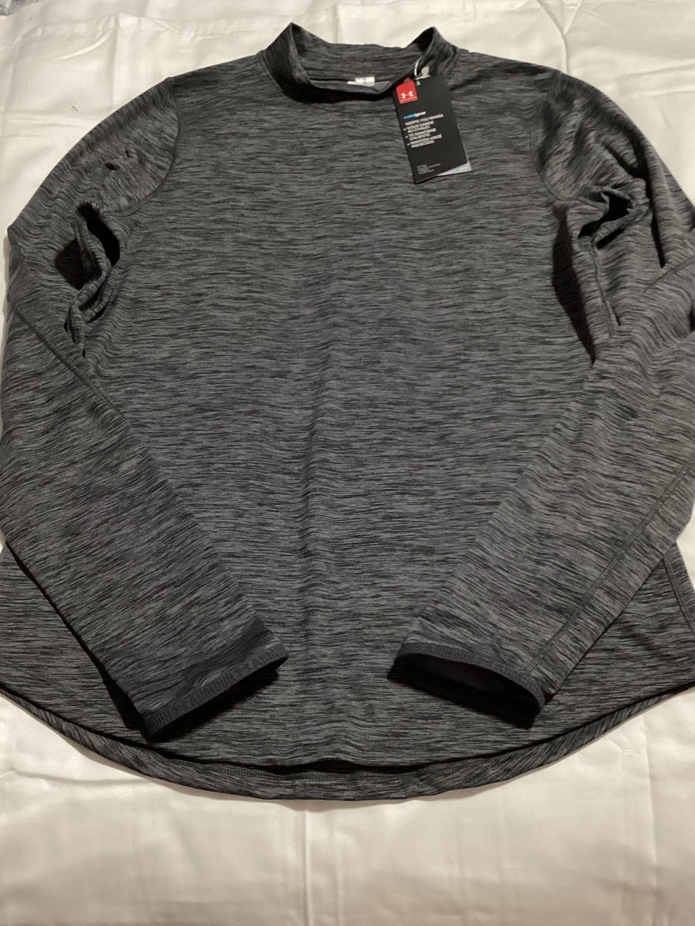 Under Armour Men’s Charcoal Heather Long-Sleeve Performance Tee